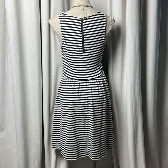 Old Navy Blue and White Nautical Sleeveless Fit and Flare Knee Length Dress - Picture 4 of 8